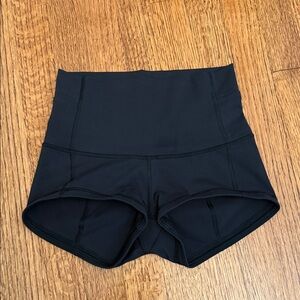 Lululemon Black Women's High-Waisted Short Shorts- size 4